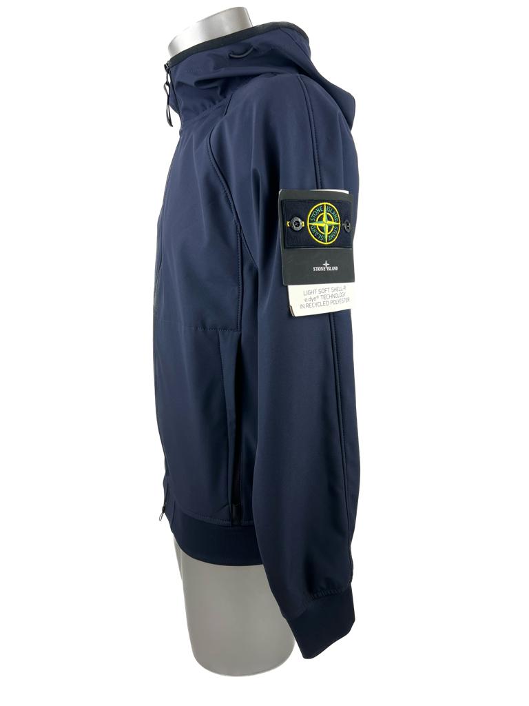 Stone Island LIGHT SOFT SHELL-R_E.DYE® TECHNOLOGY IN RECYCLED POLYESTER